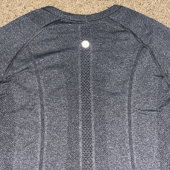 Lululemon Swiftly Tech Long Sleeve Thumbholes Dark Classic Sport Grey 6 - Picture 8 of 9
